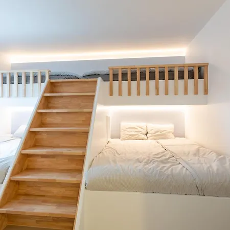 Maison Rachelle - Royal 3-bedroom - 3 Bathrooms - Private Parking *