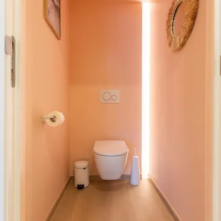 Apartment Maison Rachelle - Royal 3-bedroom - 3 Bathrooms - Private Parking *